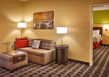 TownePlace Suites by Marriott Dickinson hotel thumbnail 7