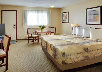 Nova Inn Kindersley hotel thumbnail 3