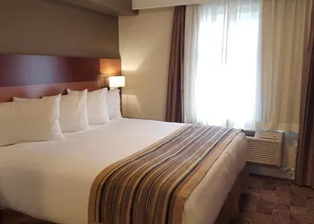Kindersley Inn hotel thumbnail 8