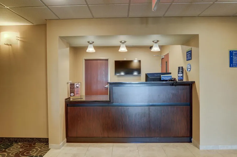 Cobblestone Inn & Suites - Altamont hotel detail image 6