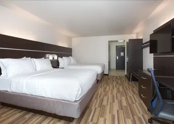 Holiday Inn Express and Suites Lincoln I - 80 by IHG hotel thumbnail 7