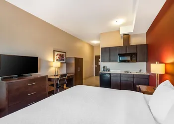 Best Western Plus Kindersley Hotel hotel thumbnail 6