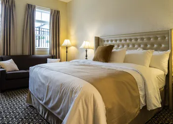 The Mount Vernon Grand Hotel hotel thumbnail 5