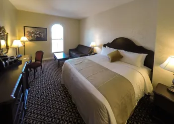 The Mount Vernon Grand Hotel hotel thumbnail 7