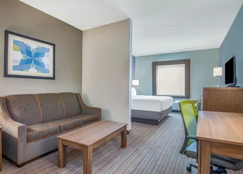 Holiday Inn Express & Suites Stillwater - University Area by IHG hotel thumbnail 4