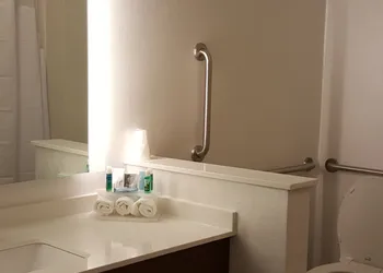 Holiday Inn Express & Suites Toledo West by IHG hotel thumbnail 3