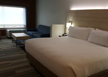 Holiday Inn Express & Suites Toledo West by IHG hotel thumbnail 7