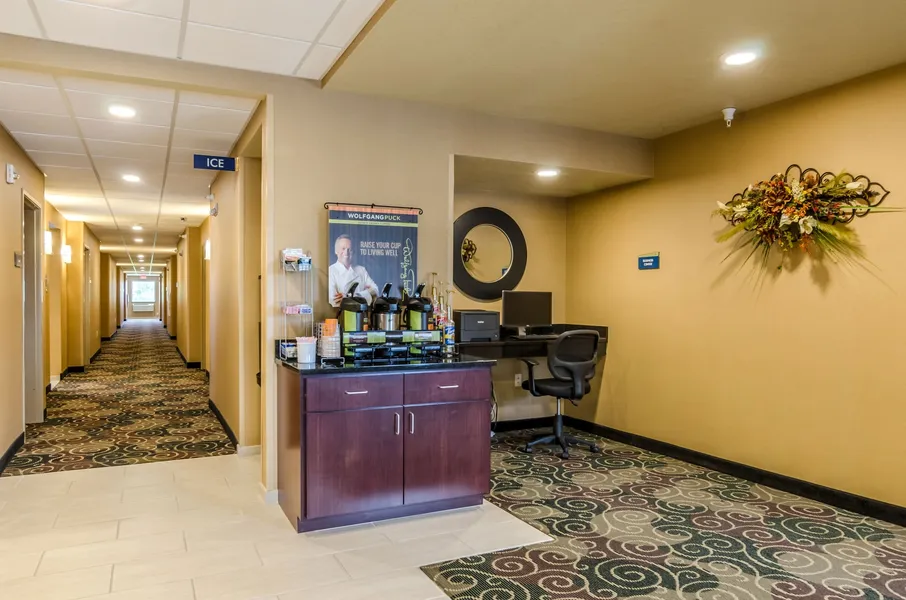 Cobblestone Inn & Suites - Oberlin hotel detail image 2