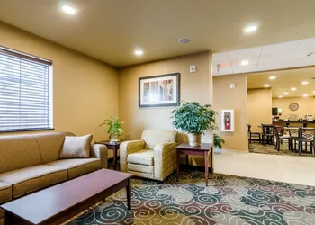 Cobblestone Inn & Suites - Oberlin hotel thumbnail 3
