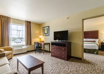 Cobblestone Inn & Suites - Oberlin hotel thumbnail 8