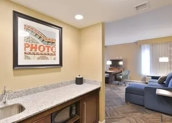 Hampton Inn Fond du Lac hotel thumbnail 5