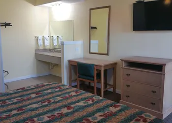Rodeway Inn Kansas City Downtown Area hotel thumbnail 7