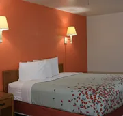 Heritage Inn & Suites hotel detail image 4