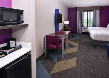 Holiday Inn Express & Suites Bryant - Benton Area by IHG hotel thumbnail 4