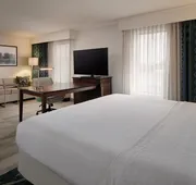 Hampton Inn Waynesboro hotel detail image 4
