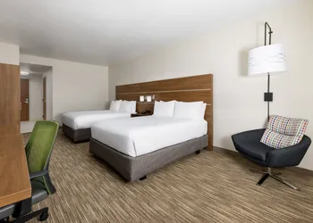 Holiday Inn Express & Suites Oakhurst - Yosemite Park Area by IHG hotel thumbnail 7