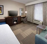 Hampton Inn & Suites Falls Church hotel detail image 5