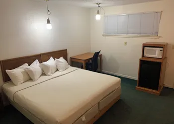 Sawmill Lodges Motel hotel thumbnail 8