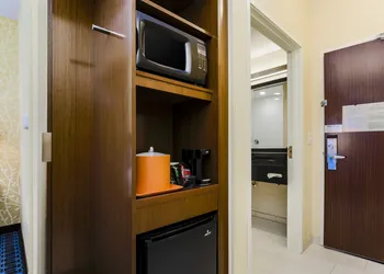 Fairfield Inn & Suites Pecos hotel thumbnail 5