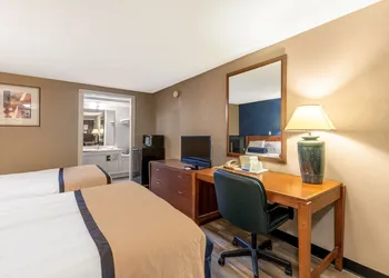 Value Inn Kenosha I-94 - Exit 344 hotel thumbnail 7