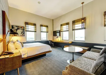 WATERMARK Baton Rouge, Autograph Collection hotel thumbnail 6