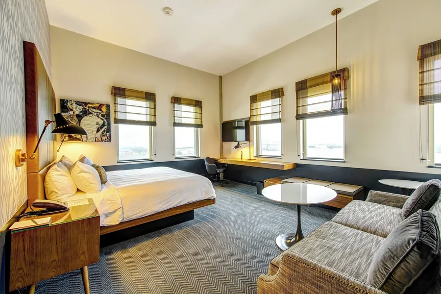 WATERMARK Baton Rouge, Autograph Collection hotel detail image 6