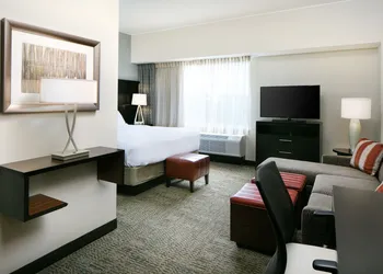 Staybridge Suites Des Moines Downtown by IHG hotel thumbnail 2