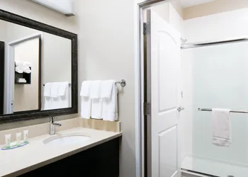 Staybridge Suites Des Moines Downtown by IHG hotel thumbnail 8