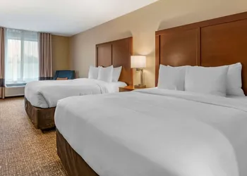 Comfort Inn PA Turnpike - 1-81 hotel thumbnail 8