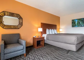 SureStay Hotel by Best Western Wenatchee hotel thumbnail 8