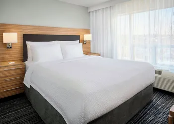 TownePlace Suites by Marriott Ottawa Kanata hotel thumbnail 5