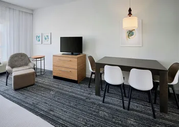 TownePlace Suites by Marriott Ottawa Kanata hotel thumbnail 7