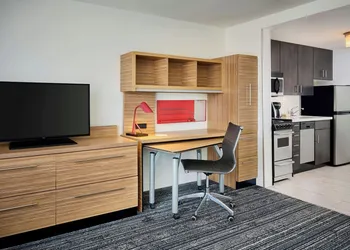 TownePlace Suites by Marriott Ottawa Kanata hotel thumbnail 8