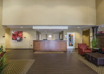 Comfort Suites Regina hotel thumbnail 2