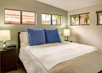 Avance Hotel hotel thumbnail 2