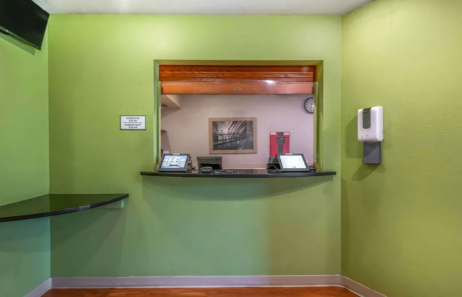 Extended Stay America Select Suites - Lake Worth hotel detail image 2