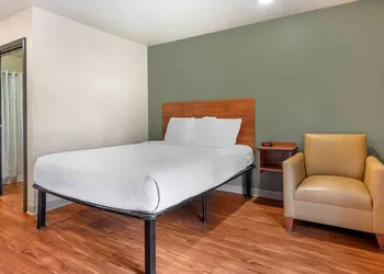 Extended Stay America Select Suites - Lake Worth hotel thumbnail 7