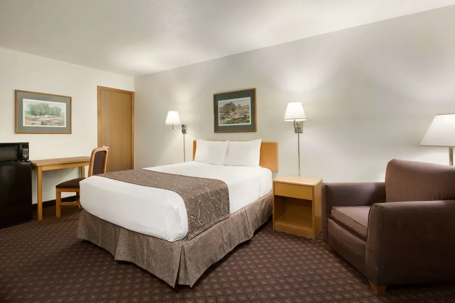 Travelodge by Wyndham Belen hotel detail image 6