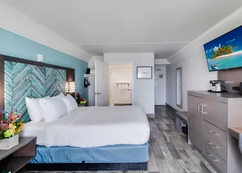 Crystal Coast Oceanfront Hotel hotel thumbnail 6