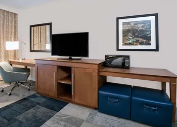 Hampton Inn & Suites San Antonio Brooks City Base hotel thumbnail 8