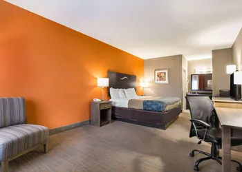 Econo Lodge Forrest City I-40 hotel thumbnail 6