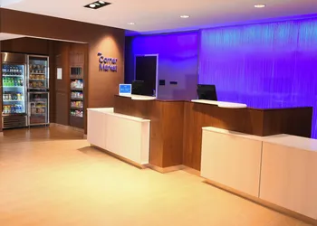 Fairfield Inn & Suites by Marriott Omaha West hotel thumbnail 2