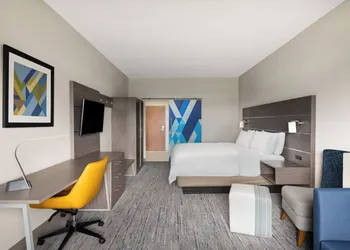 Holiday Inn Express & Suites Boynton Beach West by IHG hotel thumbnail 3