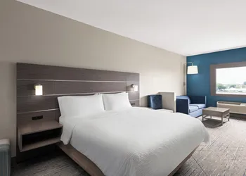 Holiday Inn Express & Suites Boynton Beach West by IHG hotel thumbnail 4
