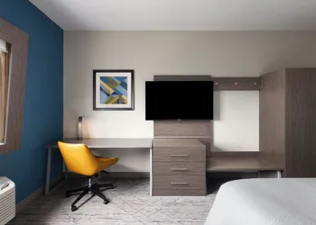 Holiday Inn Express & Suites Boynton Beach West by IHG hotel thumbnail 5