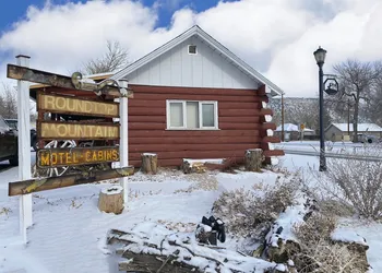 Roundtop Mountain Vista - Cabins and Motel hotel thumbnail 8