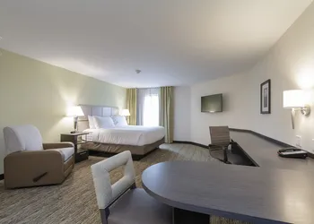 Candlewood Suites Mishawaka North by IHG hotel thumbnail 3