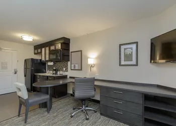 Candlewood Suites Mishawaka North by IHG hotel thumbnail 6