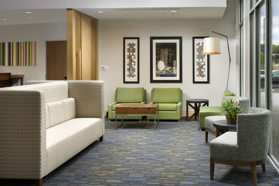 Holiday Inn Express & Suites Altoona by IHG hotel detail image 2