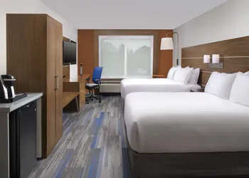 Holiday Inn Express & Suites Altoona by IHG hotel thumbnail 8